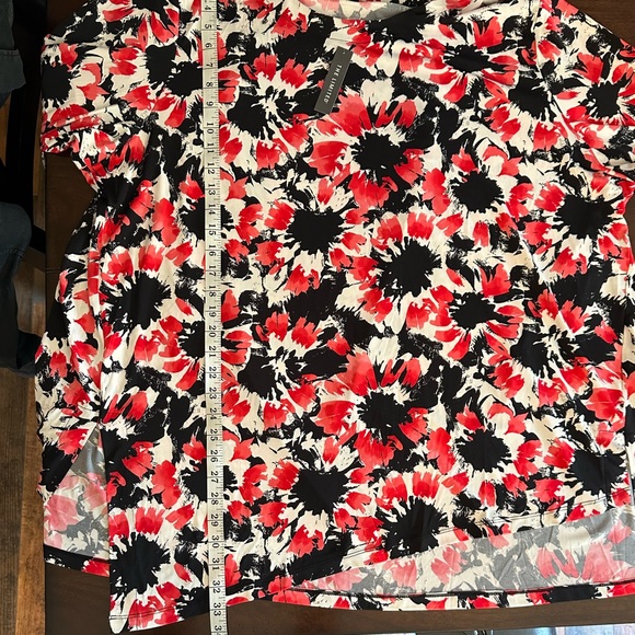 The Limited Women’s Painterly Flower 3/4 Sleeve Tunic Top. Size 3X. NWT. - Picture 6 of 8